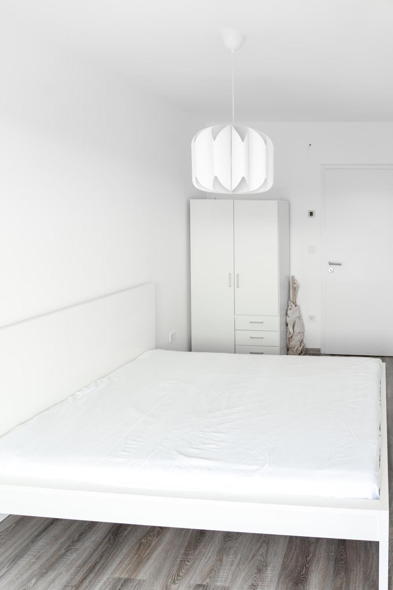 Apartment Waterfront Buda Hills Views&free Parking *