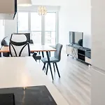 Waterfront City Apt Buda Hills Views&Free Parking