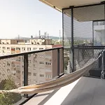 Waterfront City Apt Buda Hills Views&Free Parking