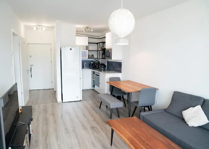 Waterfront City Apt Buda Hills Views&Free Parking