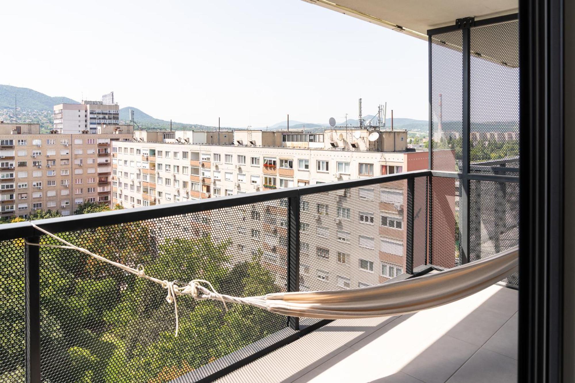 Apartamento Waterfront Buda Hills Views&free Parking *